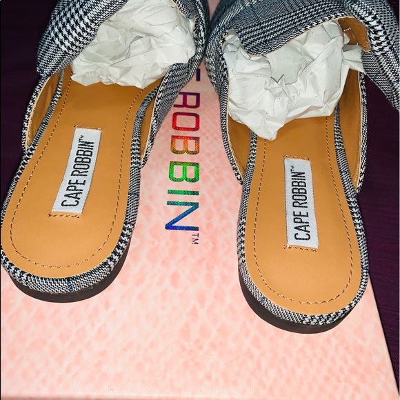 Cape robbin flats 🔥🔥🔥 - Picture 5 of 8